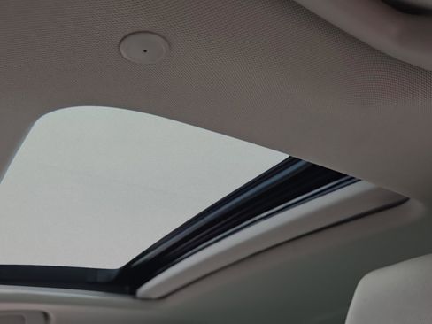 Certified 2025 Honda Accord SE image 10