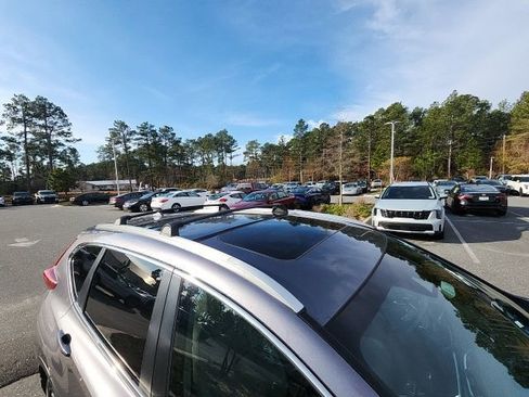 Used 2017 Honda CR-V Touring image 13