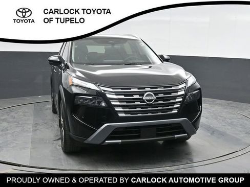 Used 2025 Nissan Rogue SL w/ SL Premium Package image 6