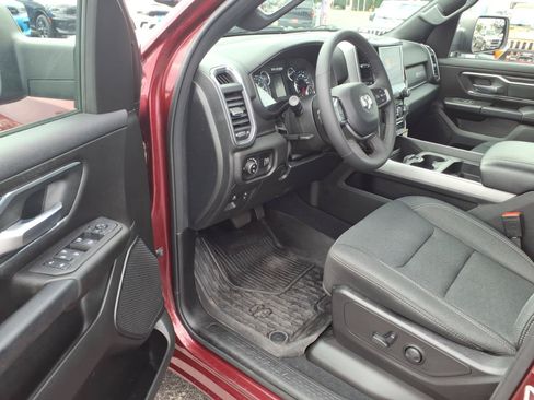 Used 2025 RAM 1500 Big Horn AWD/4WD image 10