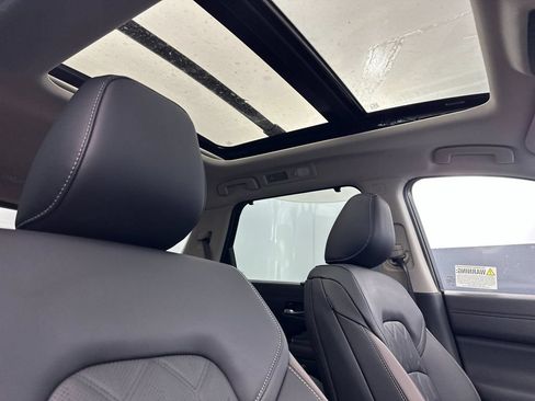 New 2026 Nissan Pathfinder Platinum w/ Cargo Package AWD/4WD image 17