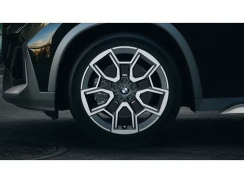 New 2025 BMW X1 xDrive28i w/ Convenience Package image 7