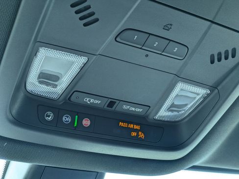 Used 2024 Buick Enclave Premium image 30