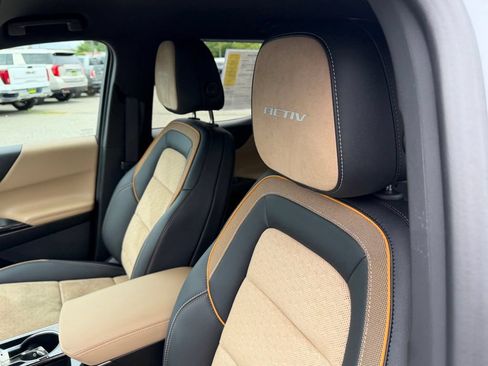 Used 2026 Chevrolet Equinox ACTIV w/ Convenience Package III AWD/4WD image 11
