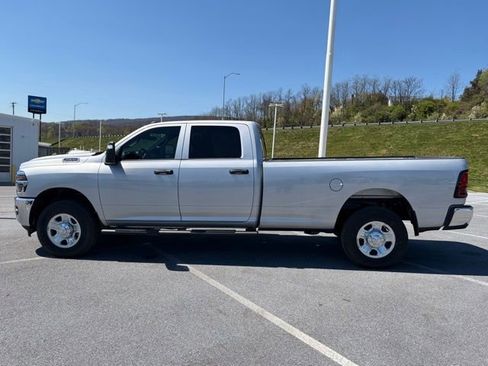 New 2026 RAM 2500 Tradesman AWD/4WD image 4