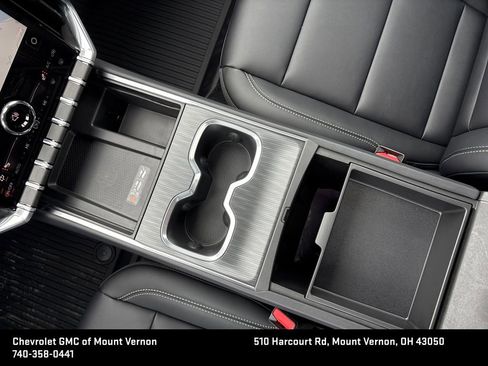 New 2026 GMC Acadia Elevation w/ Elevation Premium Package FWD image 21