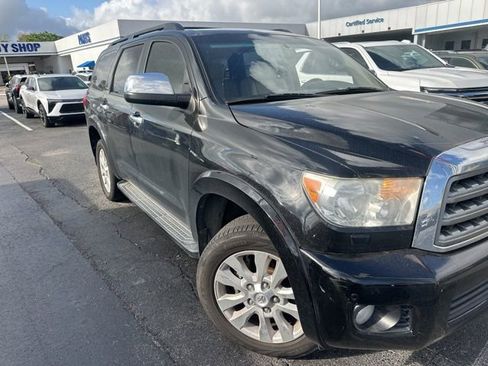 Used 2017 Toyota Sequoia Platinum image 1