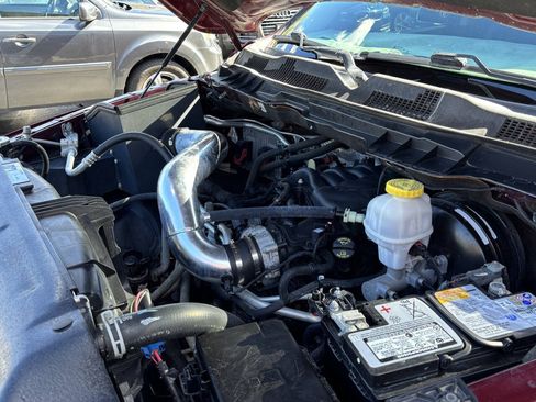 Used 2018 RAM 1500 Express AWD/4WD image 32