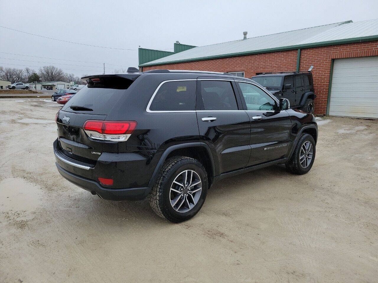 Used 2022 Jeep Grand Cherokee Limited AWD/4WD image 3