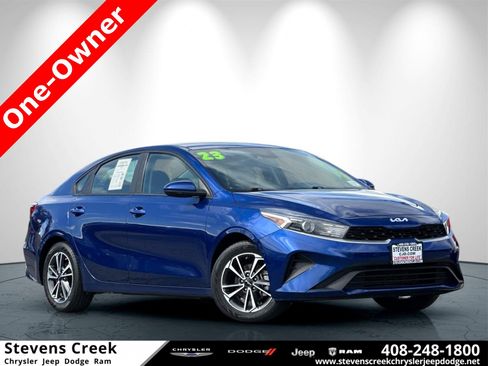 Used 2023 Kia Forte LXS image 1