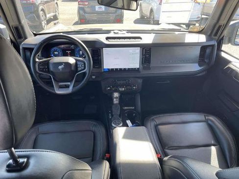 Certified 2025 Ford Bronco Badlands image 9
