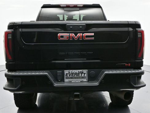 Used 2024 GMC Sierra 2500 AT4 w/ AT4 Premium Plus Package AWD/4WD image 6