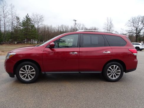 Used 2015 Nissan Pathfinder SV image 5