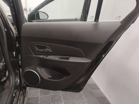 Used 2011 Chevrolet Cruze LT image 16