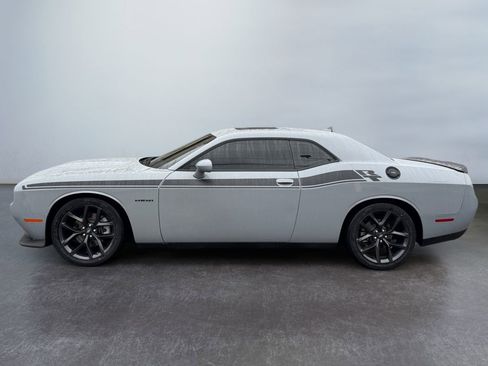 Used 2022 Dodge Challenger R/T image 7