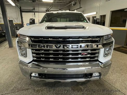 Used 2020 Chevrolet Silverado 2500 LTZ image 9