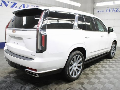 Used 2023 Cadillac Escalade Premium Luxury Platinum image 4