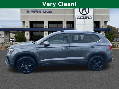 Used 2022 Volkswagen Taos SE FWD image 8