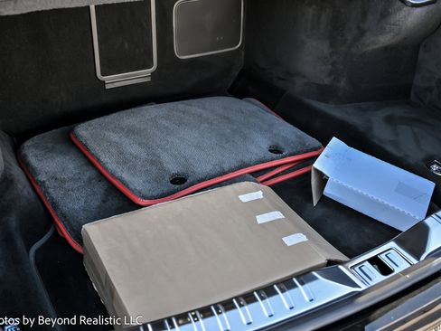 Used 2024 Bentley Flying Spur W12 image 15