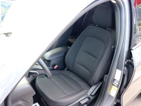 Used 2025 Ford Escape Active AWD/4WD image 11