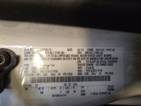 Used 2016 Ford Focus S FWD image 33