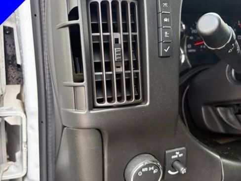 Used 2021 Chevrolet Express 2500 w/ Driver Convenience Package RWD image 15