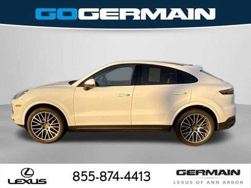Used 2020 Porsche Cayenne Base image 3