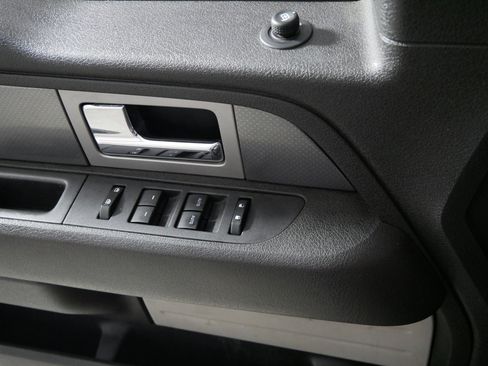 Used 2011 Ford F150 Raptor w/ Graphics Pkg image 19