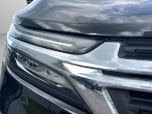 Used 2024 Chevrolet Equinox LT AWD/4WD image 9
