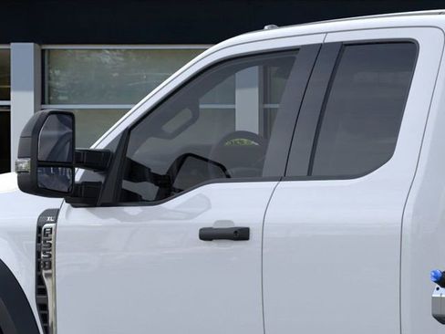 New 2025 Ford F550 4x4 Supercab Super Duty image 20