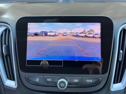 Used 2024 Chevrolet Malibu LT FWD image 24