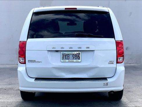 Used 2019 Dodge Grand Caravan SXT FWD image 5
