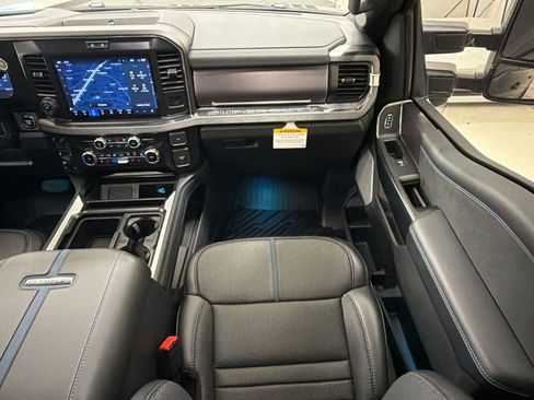 Certified 2026 Ford F250 Platinum AWD/4WD image 31