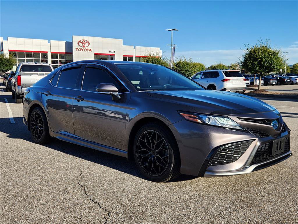 Used 2024 Toyota Camry XSE w/ Cold Weather Package FWD image 2