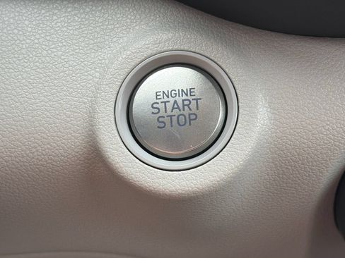 New 2026 Hyundai Venue SEL FWD image 30