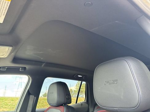 Used 2025 Chevrolet Equinox RS w/ Safety and Technology Package FWD image 23