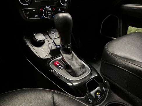 Used 2019 Jeep Compass Altitude image 12