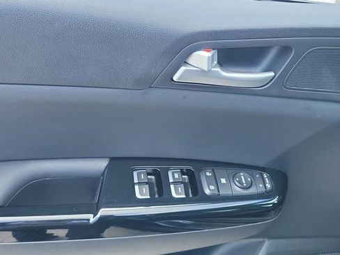 Used 2020 Kia Sportage EX FWD image 23