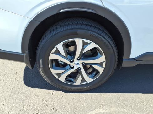 Certified 2021 Subaru Outback Limited w/ Popular Package #2 image 11