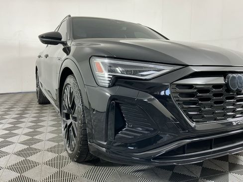 Used 2024 Audi Q8 e-tron Prestige w/ Prestige Package image 3