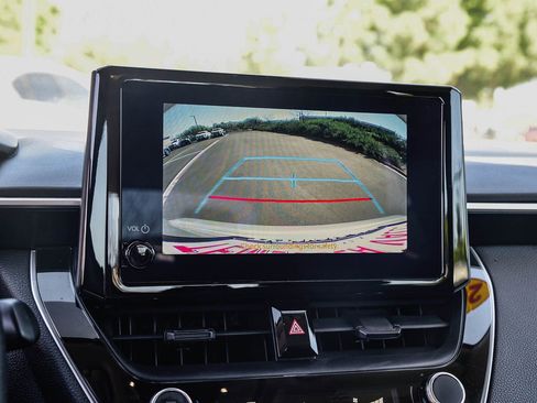 Used 2024 Toyota Corolla LE image 29