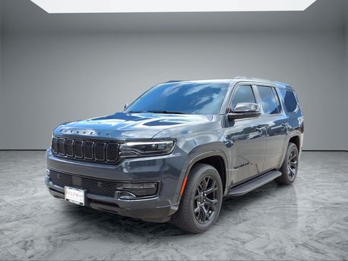 Used 2023 Jeep Wagoneer Series II AWD/4WD image 3