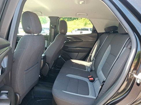 Used 2023 Chevrolet TrailBlazer LT w/ Convenience Package AWD/4WD image 10