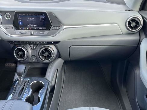 Used 2022 Chevrolet Blazer LT image 18
