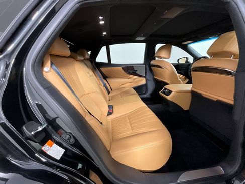 Used 2023 Lexus LS 500 image 23