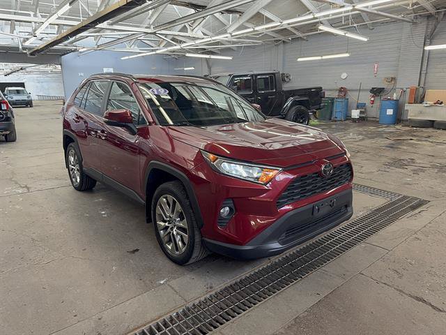 Used 2019 Toyota RAV4 XLE Premium w/ Cold Weather Package AWD/4WD image 7