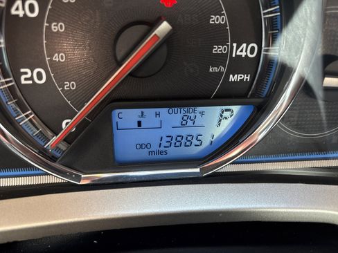 Used 2013 Toyota RAV4 Limited AWD/4WD image 22