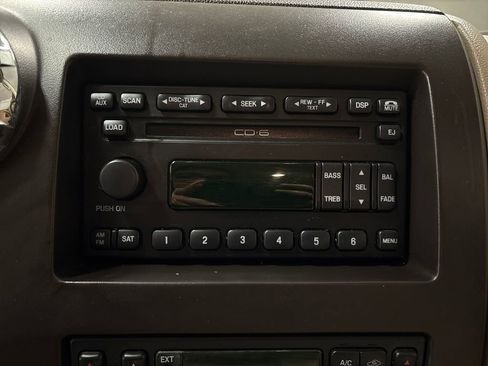 Used 2005 Ford Expedition Eddie Bauer image 10