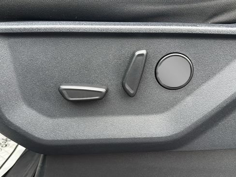 Used 2023 Ford F150 XLT w/ Equipment Group 302A High image 26