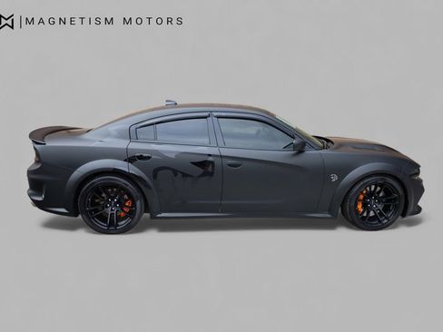 Used 2021 Dodge Charger SRT Hellcat w/ Harman/Kardon Audio Group image 2